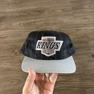 Vintage Starters NHL Los Angeles Kings Rare Pin Stripe 90's SnapBack Hat